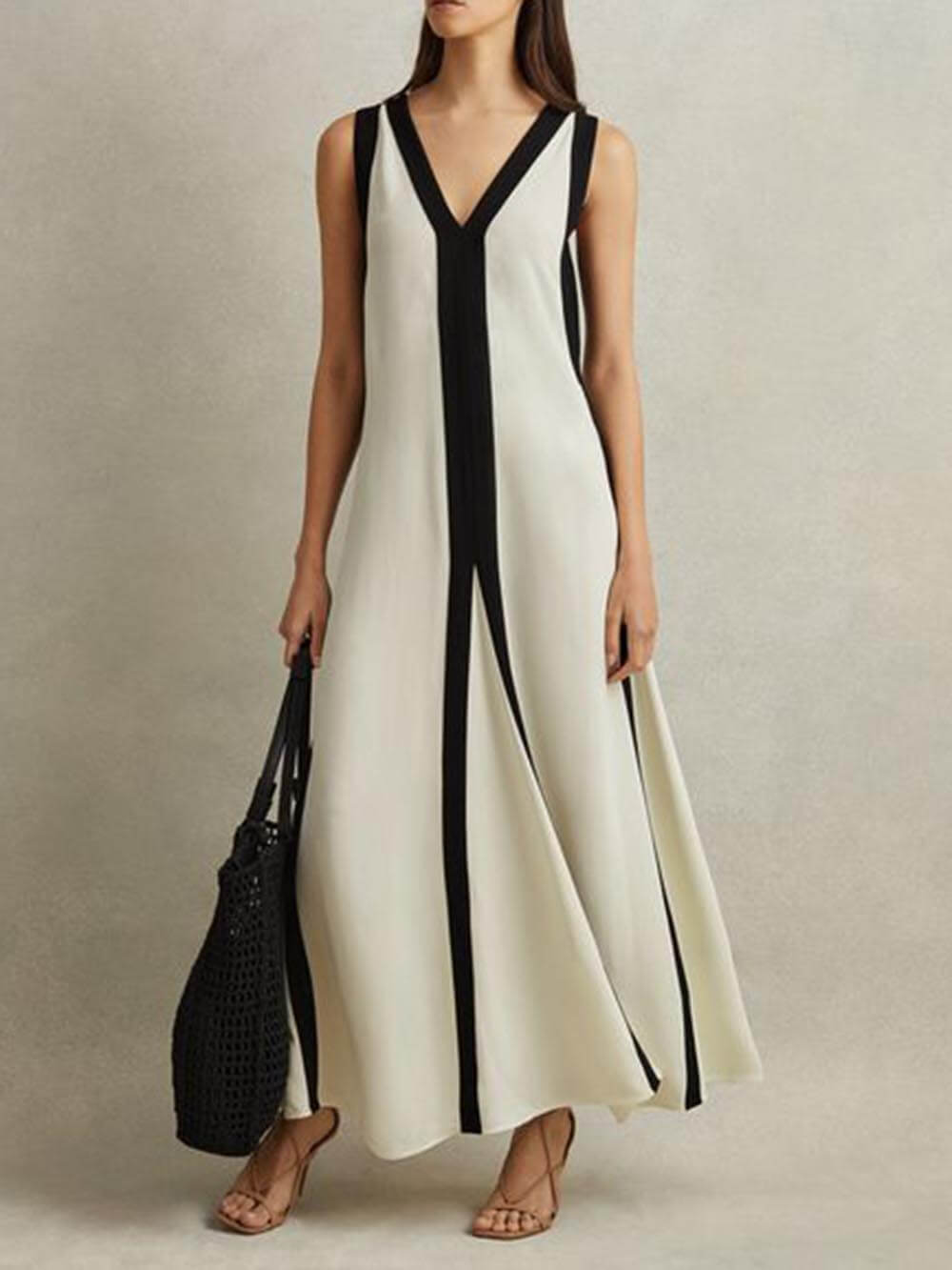 Colorblock Reversible A-Line Maxi Dress with Dual-Tone Design