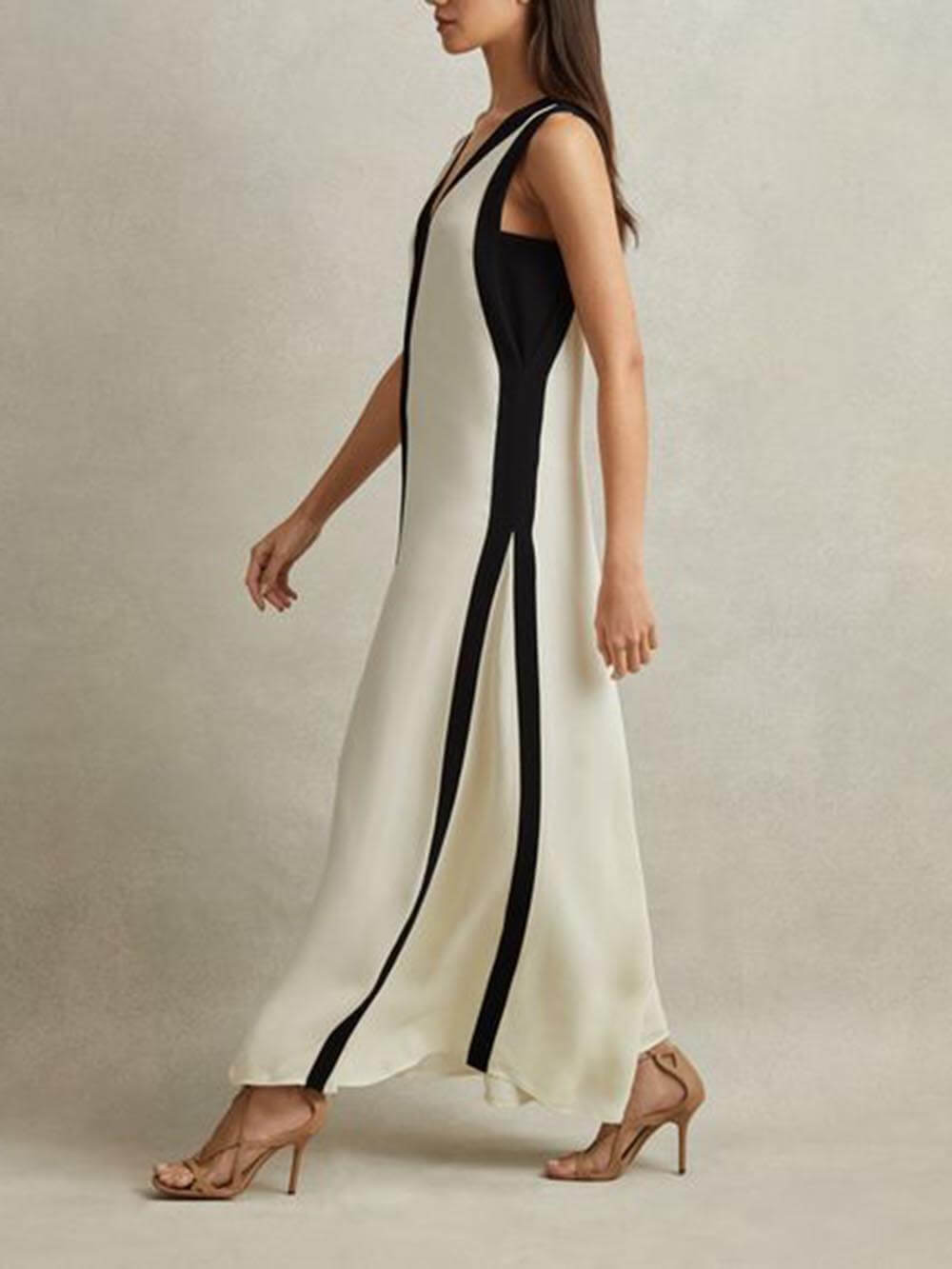 Colorblock Reversible A-Line Maxi Dress with Dual-Tone Design