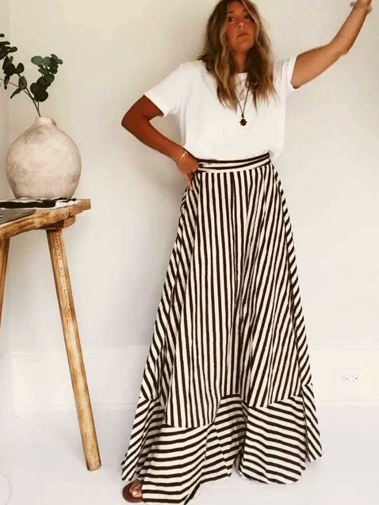 Enchanting Midnight Ruched Maxi Dress