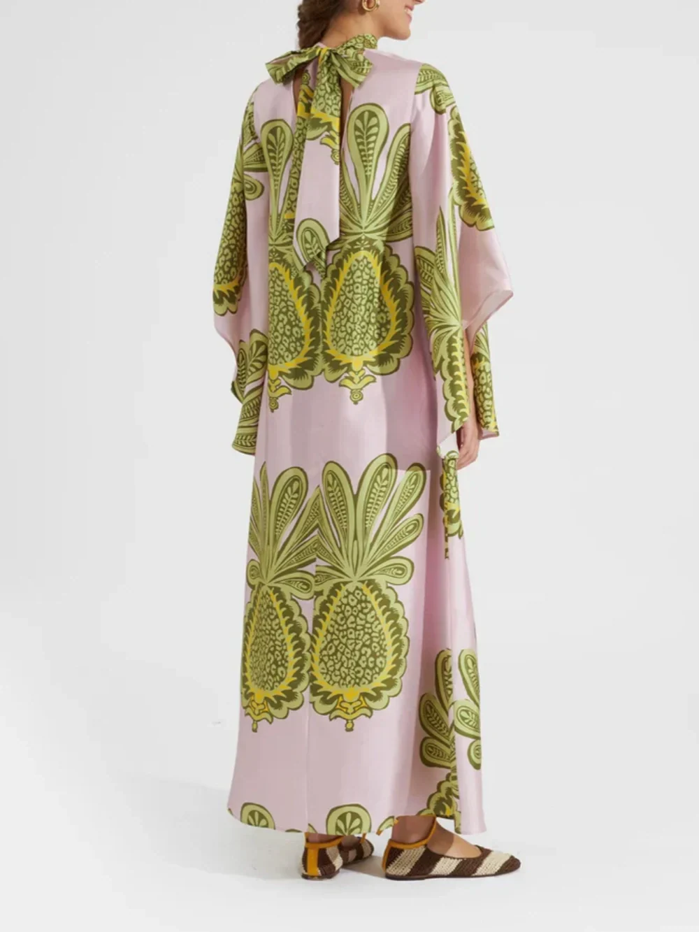 Bold Tropical Pineapple Print Maxi Dress with Oversized Pattern
