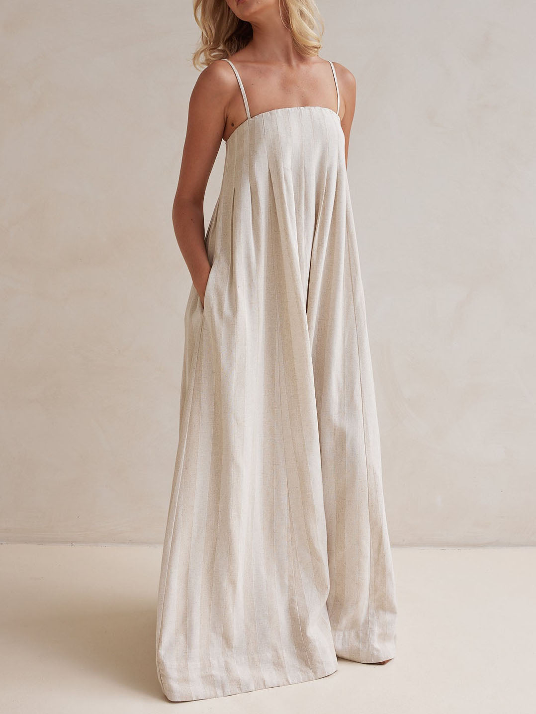 Chic Halter-Neck Striped Maxi Dress - Casual Summer Style