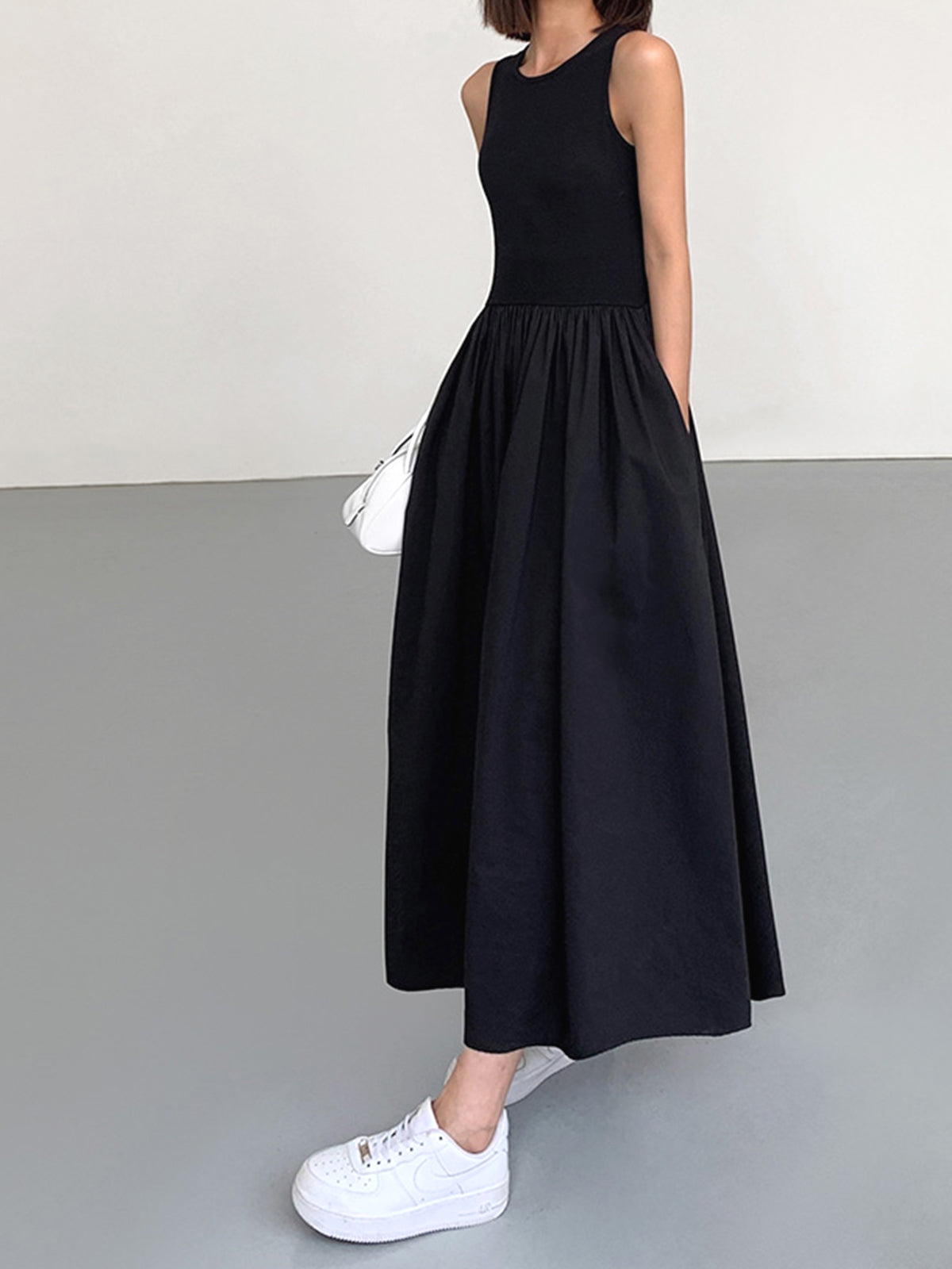 Casual Crew-Neck Maxi Dress