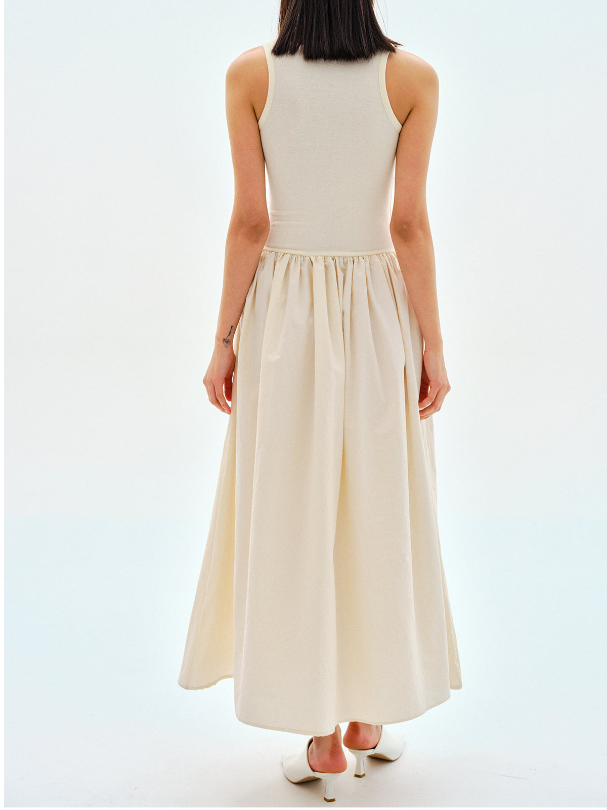 Casual Crew-Neck Maxi Dress