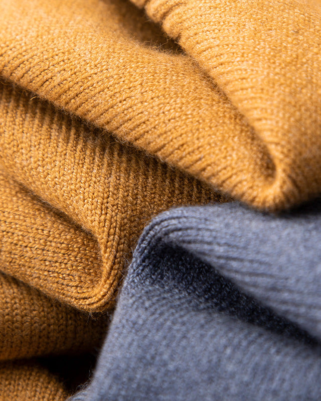 Huxford Cashmere V-Neck Sweater - Luxuriously Soft, Timeless Comfort