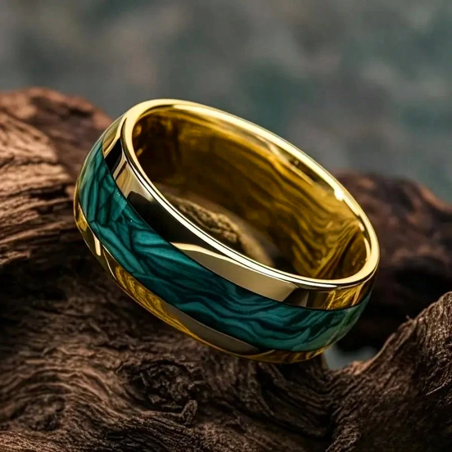 Hawthorne Monarch Ring - Regal Craftsmanship