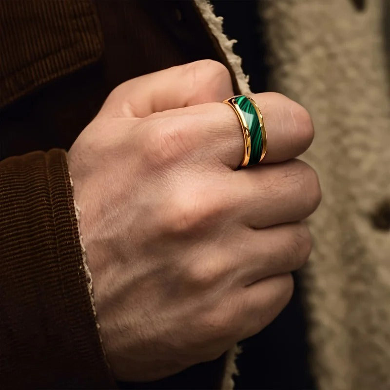 Hawthorne Monarch Ring - Regal Craftsmanship