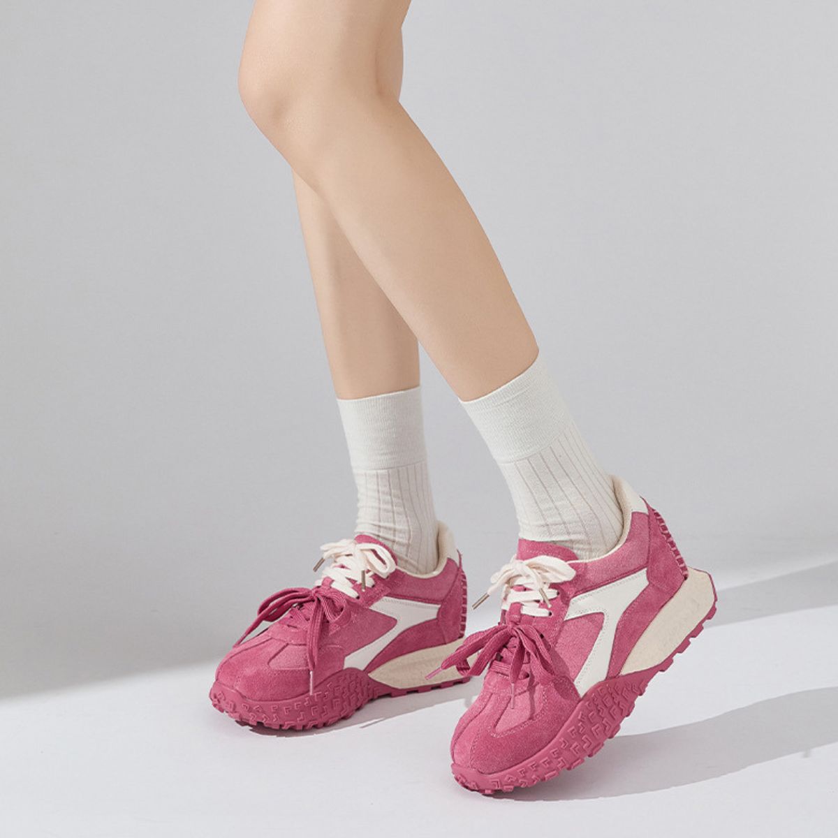 LIOREN Elevate Trainers - Lightweight, Cushioned Performance Footwear