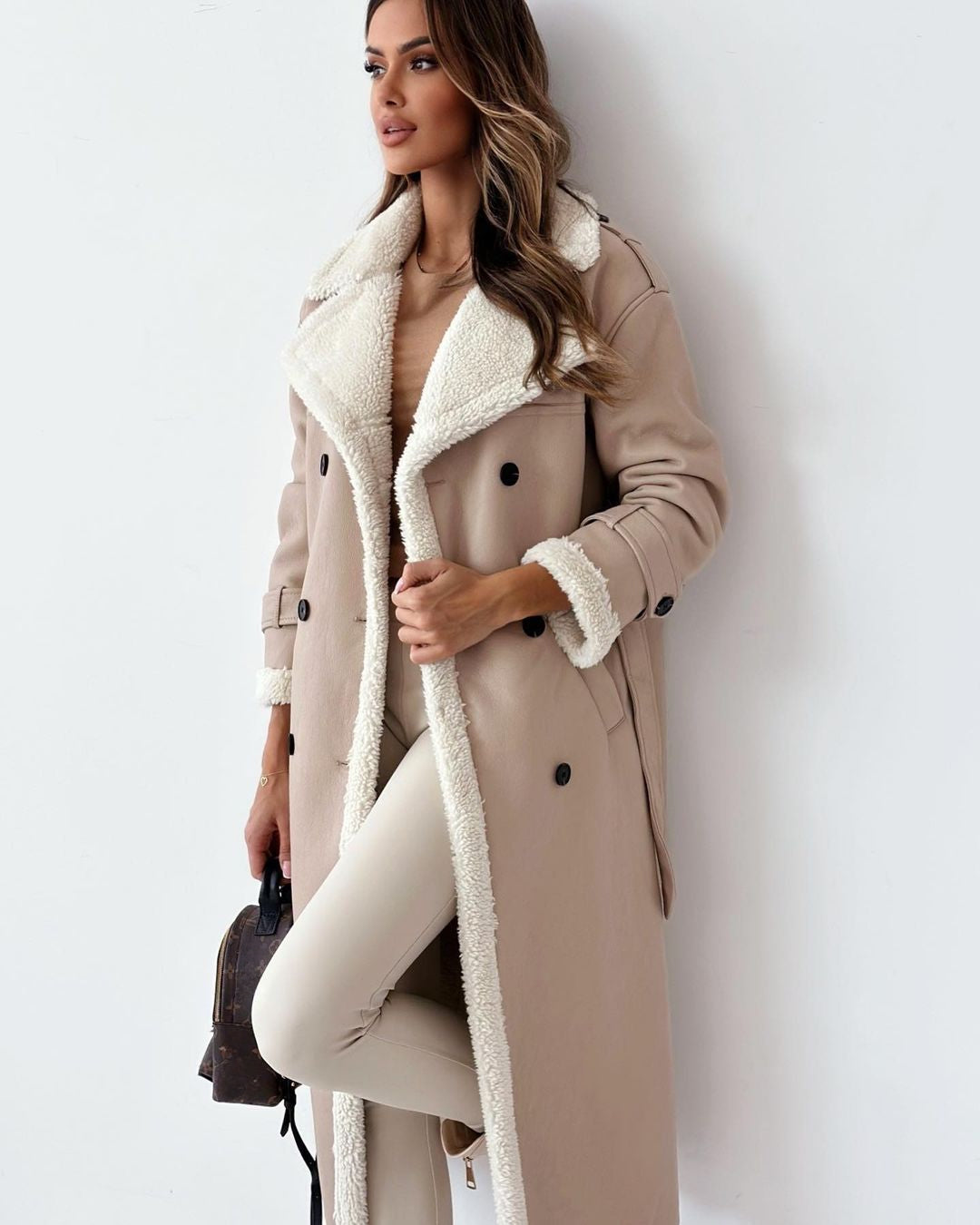 Monroe Luxury Teddy Coat - Ultra-Soft Plush & Cozy Warmth