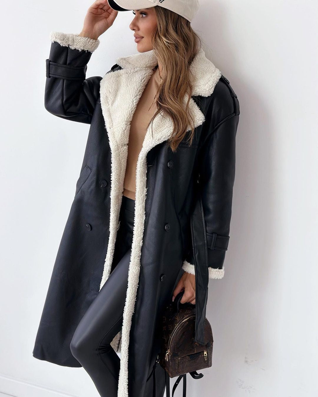 Monroe Luxury Teddy Coat - Ultra-Soft Plush & Cozy Warmth