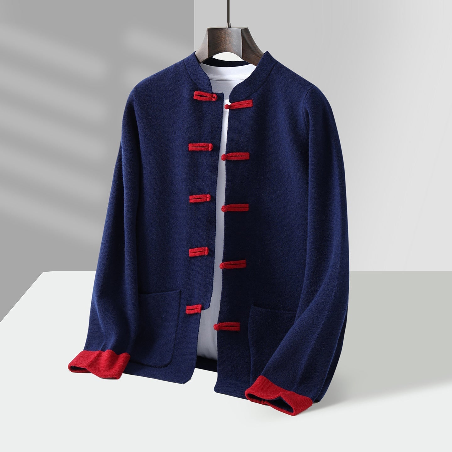 Hadley Cashmere Cardigan - Luxuriously Soft, Timeless Knitwear