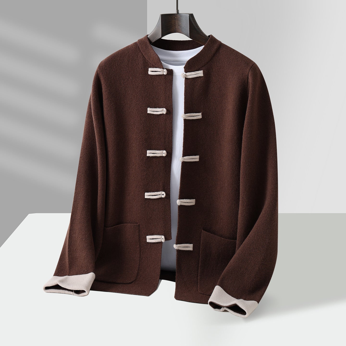 Hadley Cashmere Cardigan - Luxuriously Soft, Timeless Knitwear