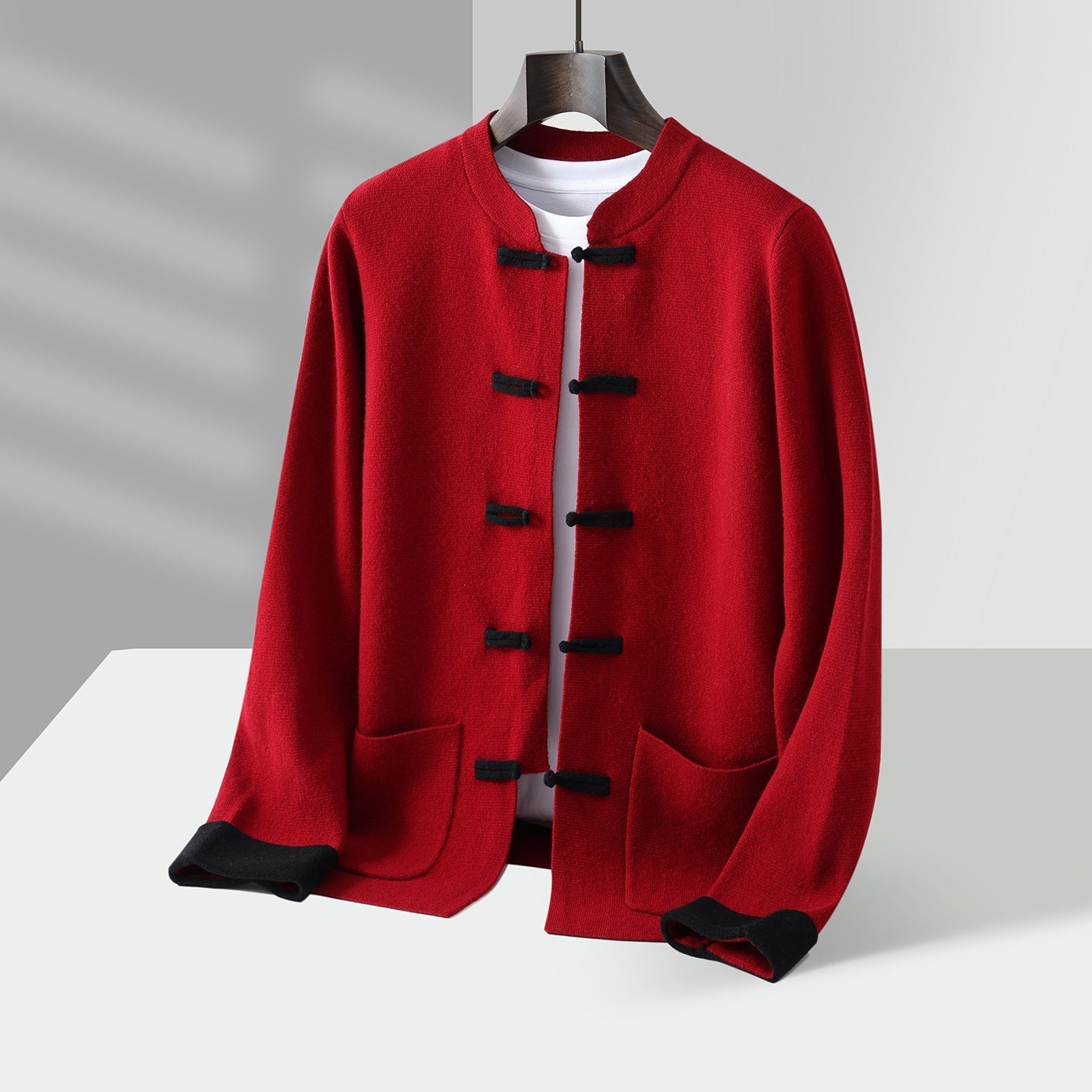 Hadley Cashmere Cardigan - Luxuriously Soft, Timeless Knitwear
