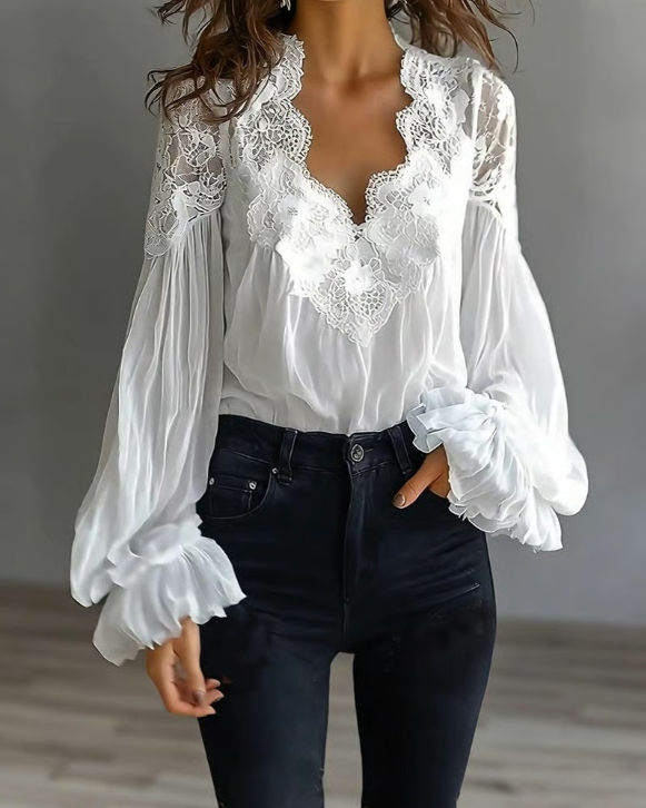 Quinn Floral Blouse - Delicate Flower Print, Lightweight & Flattering