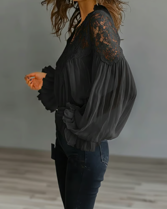 Quinn Floral Blouse - Delicate Flower Print, Lightweight & Flattering