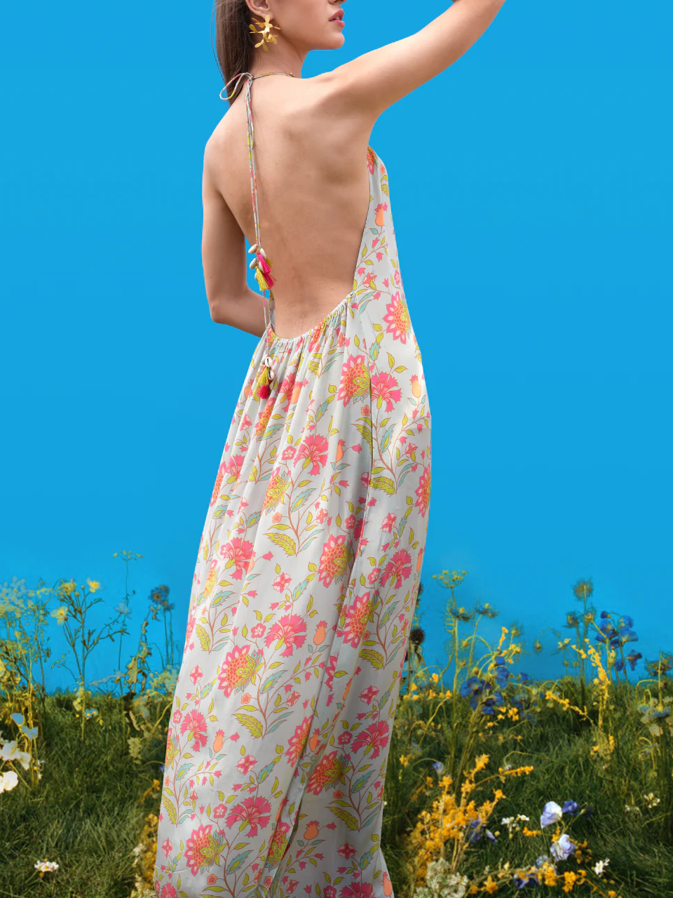 Chic Halter-Back Maxi Dress with Hand-Drawn Prints