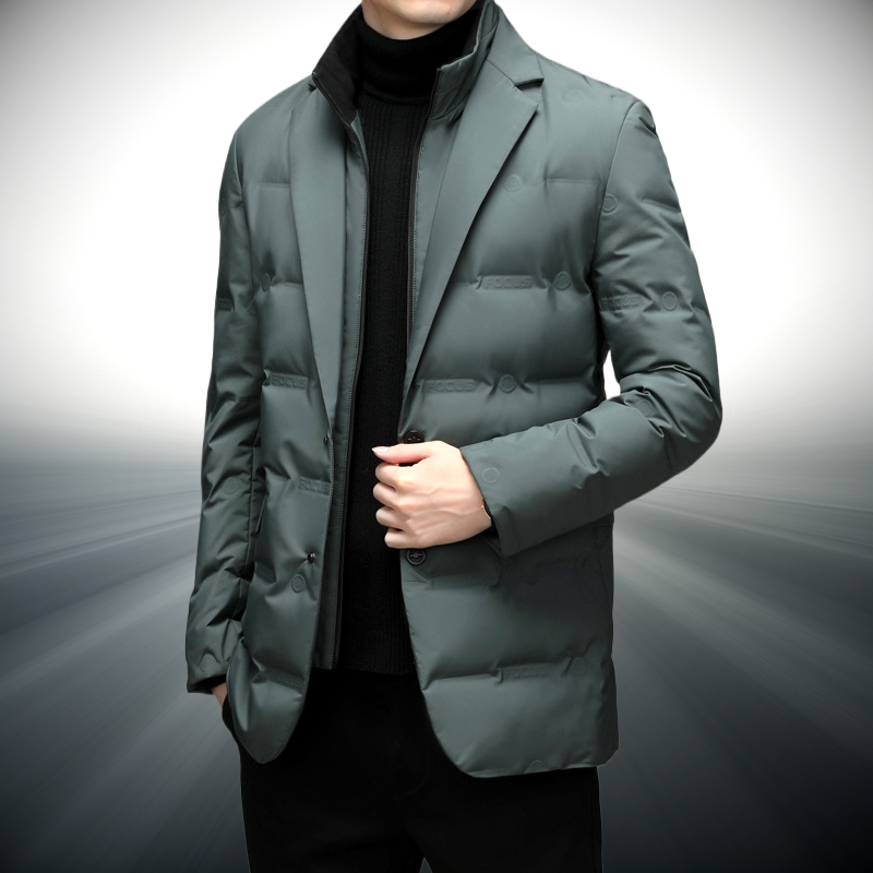 Sharp Focus Urban Windbreaker: Sleek, Lightweight City Jacket
