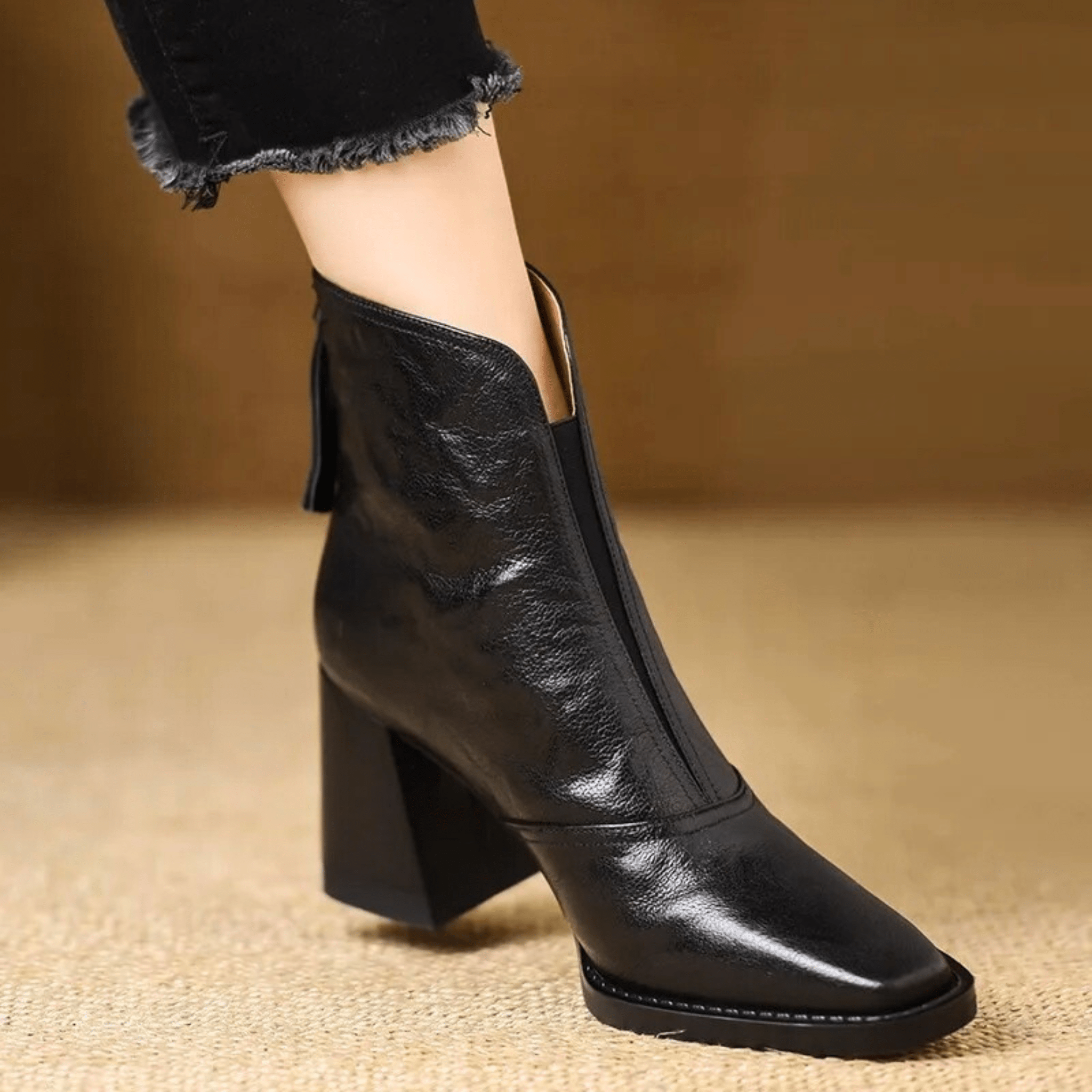 The Ovelle Boot - Sleek, Timeless Style